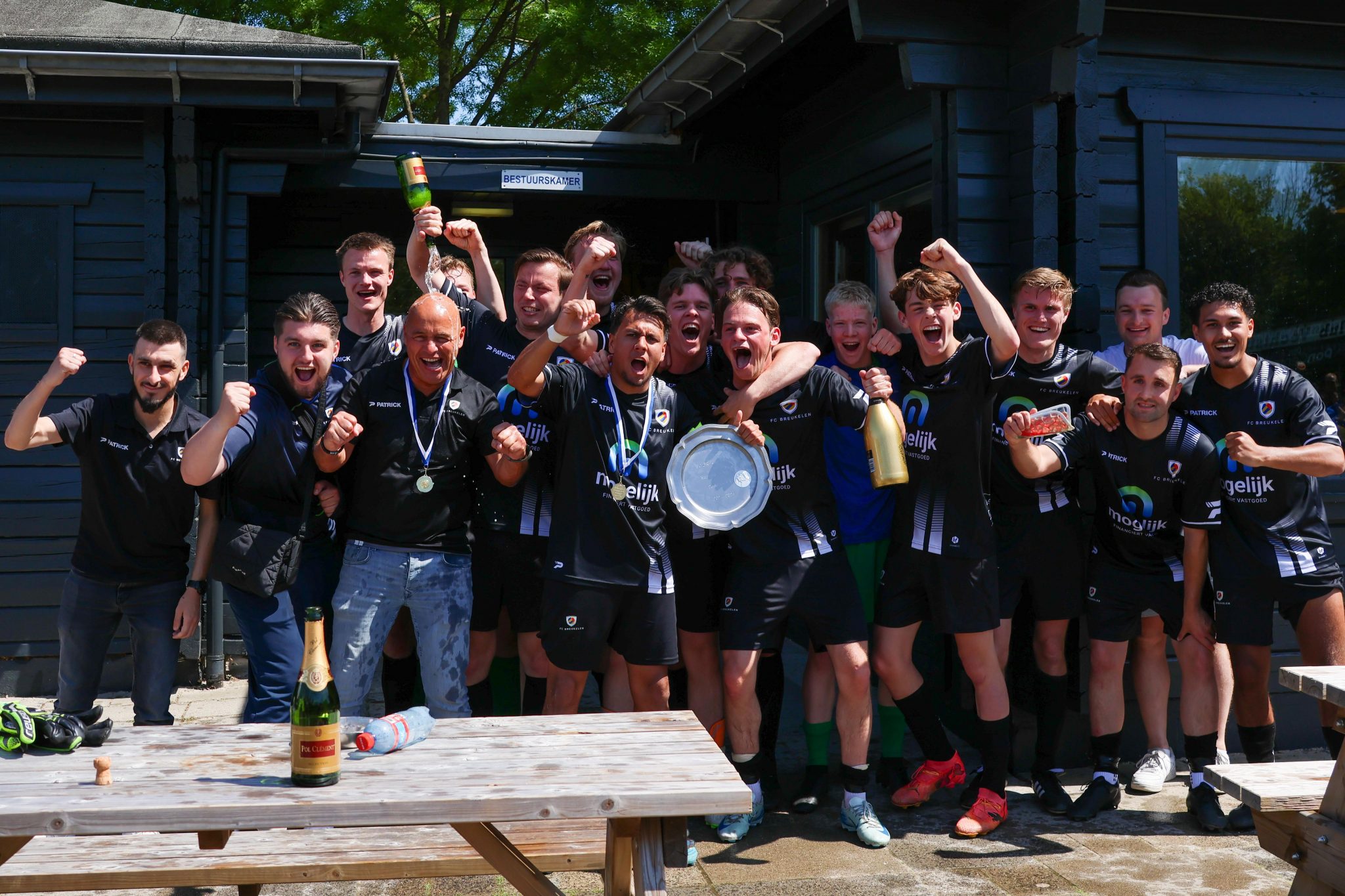 FC Breukelen zoekt een grensrechter voor het 2e elftal! ️