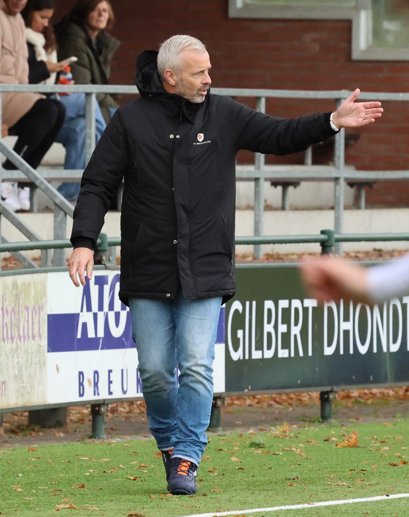 Marco van der Meer ook volgend seizoen hoofdtrainer FC Breukelen